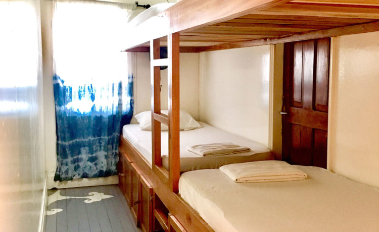 4 bedroom hostel belize
